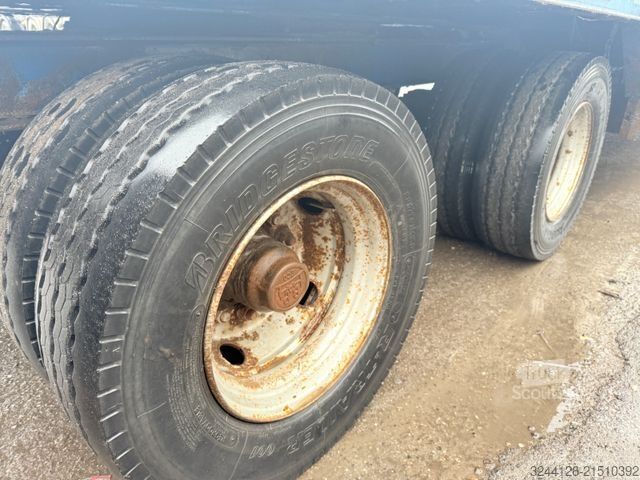 Prikolica z nizko platformo MÜLLER-MITTELTAL T40/Tieflader/4-Achsen/schiebbarRampen