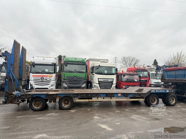 Prikolica z nizko platformo MÜLLER-MITTELTAL T40/Tieflader/4-Achsen/schiebbarRampen