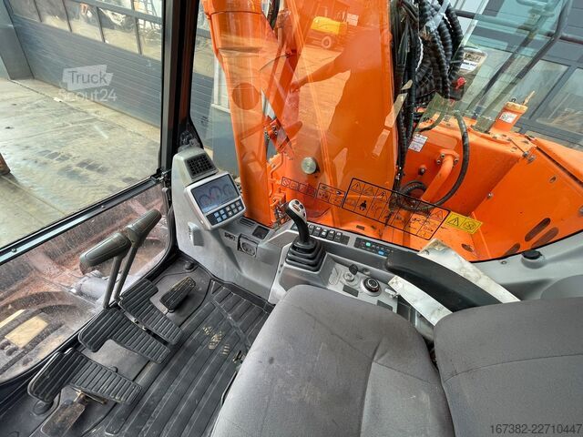 Excavadora sobre orugas Doosan DX140LCR-3