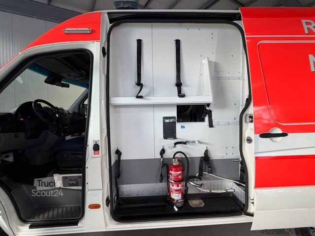 Fire truck MERCEDES-BENZ Sprinter II 316 CDI L2*RTW*KTW*LIEGE*TRAGESTUHL