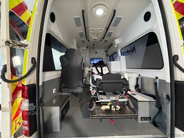 Fire truck MERCEDES-BENZ Sprinter II 316 CDI L2*RTW*KTW*LIEGE*TRAGESTUHL