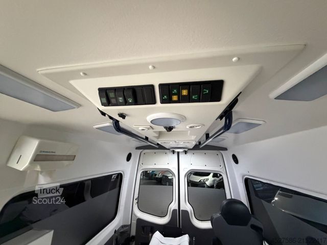 Fire truck MERCEDES-BENZ Sprinter II 316 CDI L2*RTW*KTW*LIEGE*TRAGESTUHL