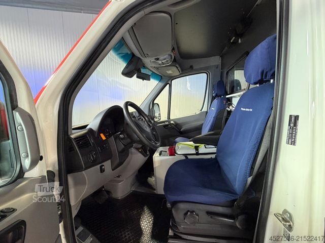 Fire truck MERCEDES-BENZ Sprinter II 316 CDI L2*RTW*KTW*LIEGE*TRAGESTUHL