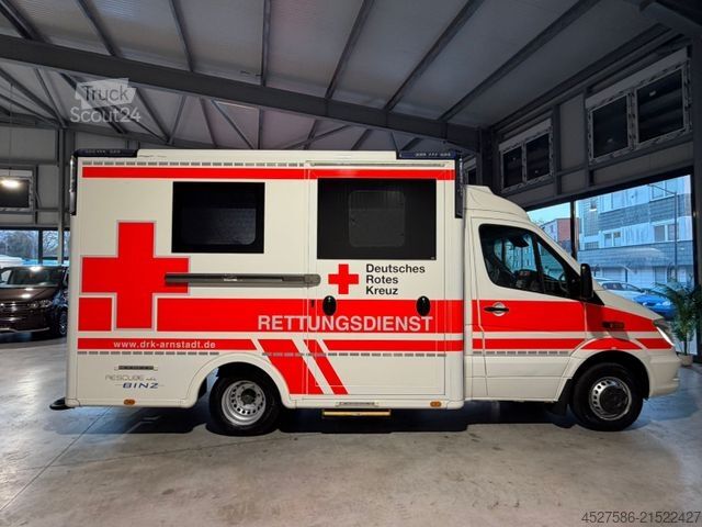 Brandweerwagen MERCEDES-BENZ Sprinter II 516 RTW/KTW KOFFER*RETTUNGSFAHRZEUG*