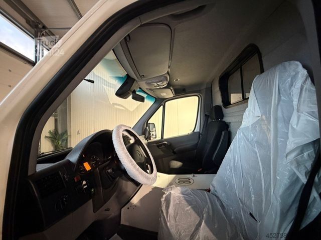 Brandweerwagen MERCEDES-BENZ Sprinter II 516 RTW/KTW KOFFER*RETTUNGSFAHRZEUG*