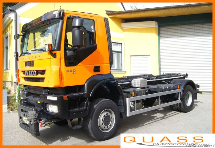 Kampós konténerszállító teherautó Iveco 190T33 TRAKKER 4x4/ TÜV/ MULTILIFT/Winterdienst