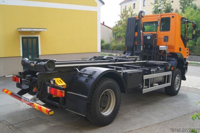 Kampós konténerszállító teherautó Iveco 190T33 TRAKKER 4x4/ TÜV/ MULTILIFT/Winterdienst