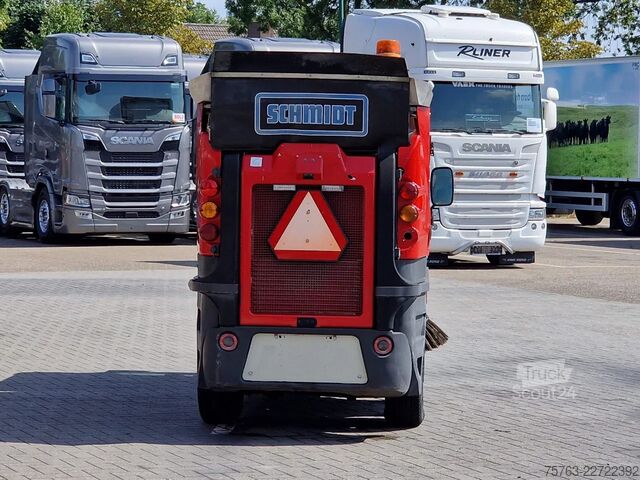 Veifeiemaskin Schmidt Swingo 200 + - 4 wheel steering - Dutch Registr...