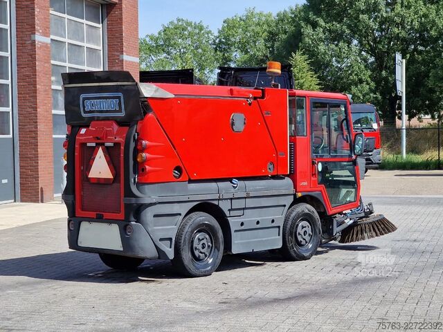 Veifeiemaskin Schmidt Swingo 200 + - 4 wheel steering - Dutch Registr...