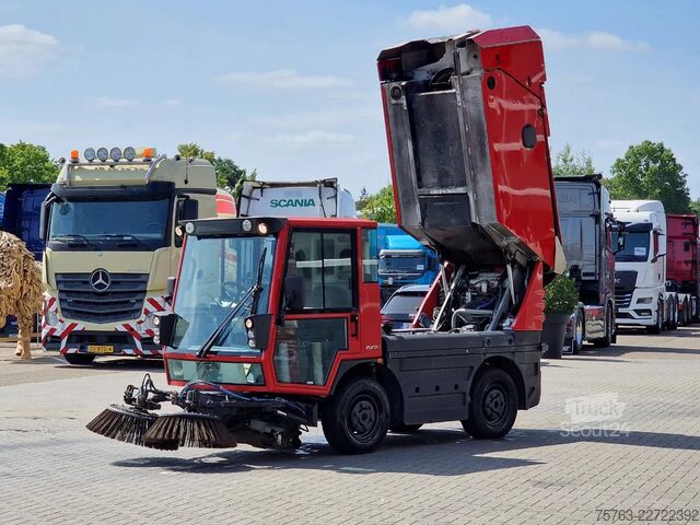 Veifeiemaskin Schmidt Swingo 200 + - 4 wheel steering - Dutch Registr...