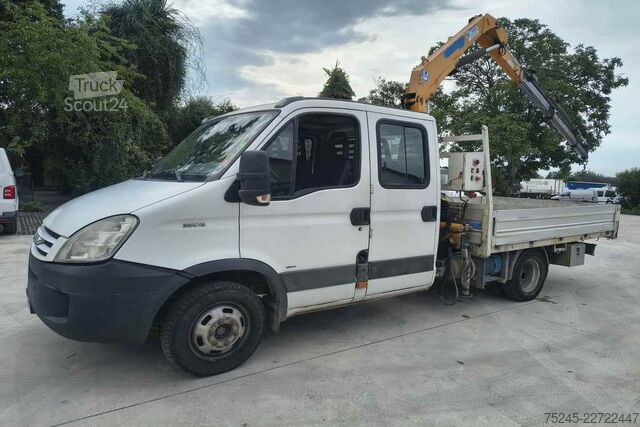 фургон с двойной кабиной IVECO DAILY 35C 15 3.0 DOPPIA CABINA E GRU