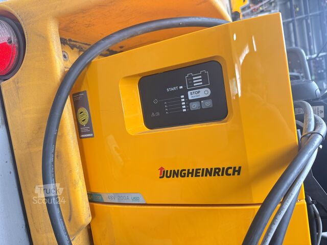 S+UVV 07/27 Lítium elektro 2 803 h Jungheinrich EZS 570