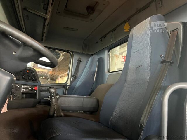 Abrollkipper VOLVO VOLVO FM480 SCARRABILE 8X4