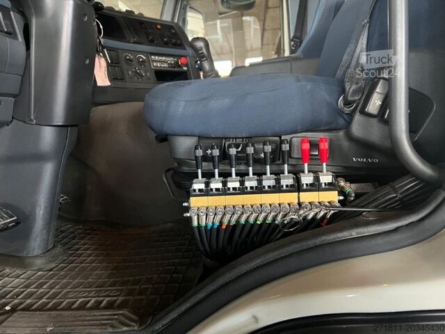 Abrollkipper VOLVO VOLVO FM480 SCARRABILE 8X4