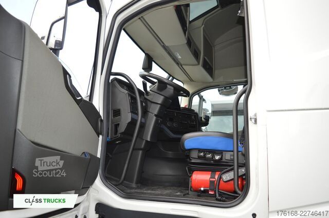 Standard SZM VOLVO FH 500 XL i-ParkCool ACC Side Skirts