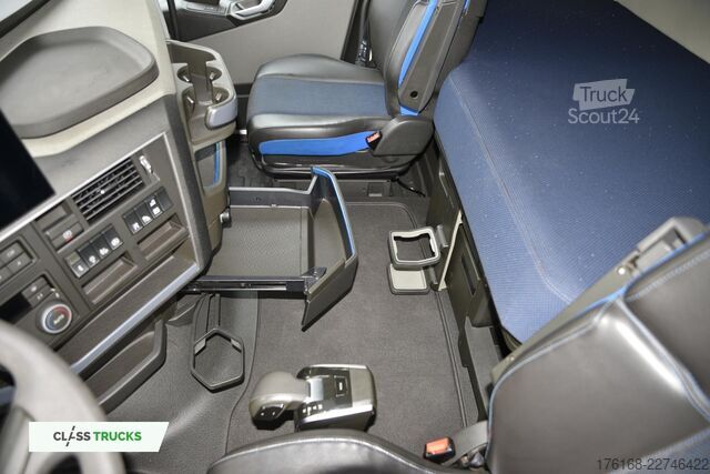 стандартный седельный тягач VOLVO FH 500 Globetrotter XL I-ParkCool ACC