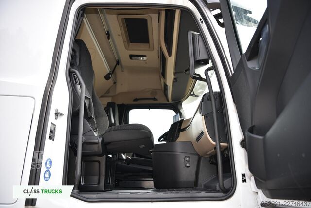 Cap tractor standard MERCEDES-BENZ Actros 5 1845 BigSpace MirrorCam