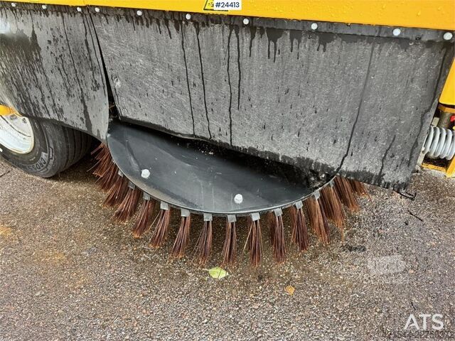 Kadunlakaisukone Broddson Scandia Sweeper – only approx. 40 hours!