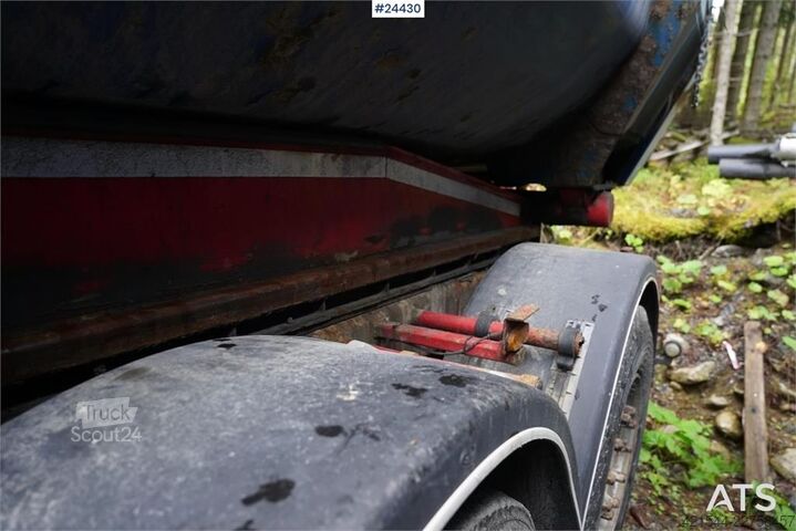 Benne Carnehl 3-Axle Tipping Semi-Trailer