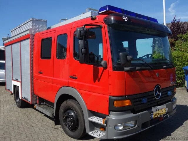 Véhicule de lutte contre les incendies Mercedes-Benz 1325 godiva pump