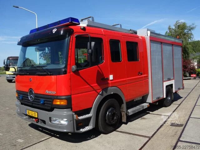 Véhicule de lutte contre les incendies Mercedes-Benz 1325 godiva pump