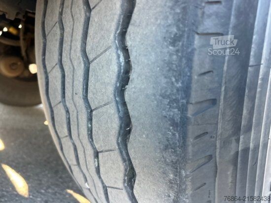 Auflieger mit Pritsche & Plane SCHMITZ PALETTENKASTEN, LIFTACHSE, EDSCHA