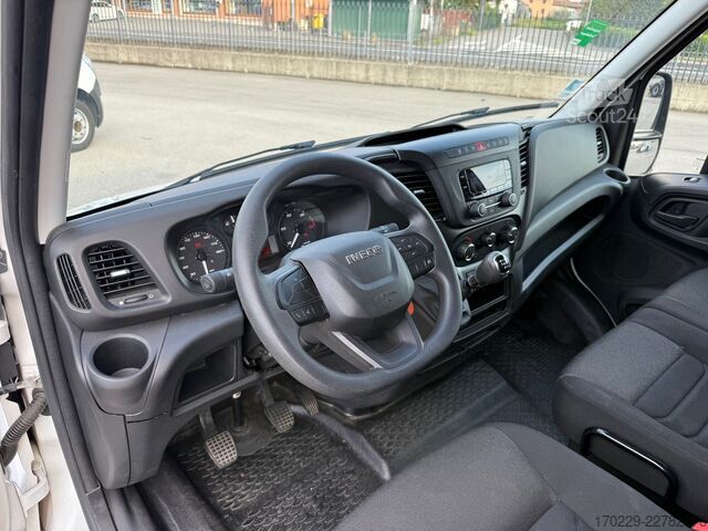 ФУРГОН С ЗАКРЫТЫМ КУЗОВОМ И ГИДРАВЛИЧЕСКОЙ ПОДЪЁМНОЙ ПЛАТФОРМОЙ Iveco daily 35-160
