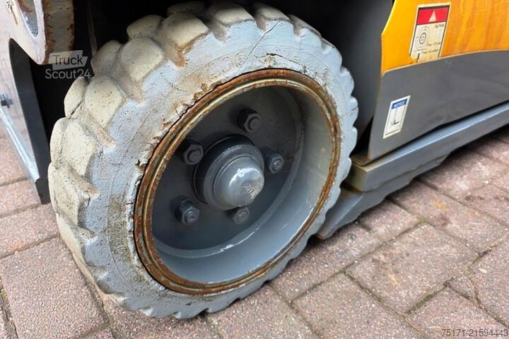 Kloubová teleskopická pracovní plošina Haulotte STAR 10 Electric, 10m Working Height, 3m Reach, 20