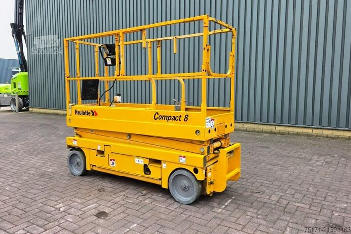 Nůžkový výtah Haulotte Compact 8 Electric, 8.2m Working Height, 350kg Cap