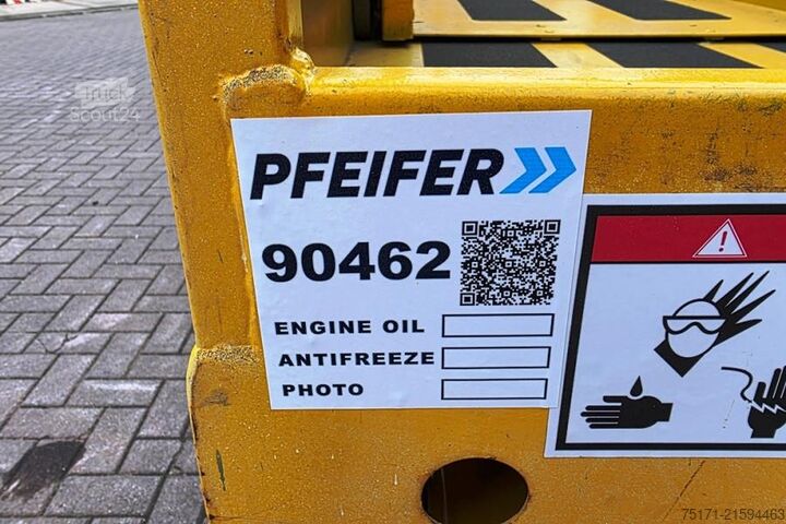 Nůžkový výtah Haulotte Compact 8 Electric, 8.2m Working Height, 350kg Cap