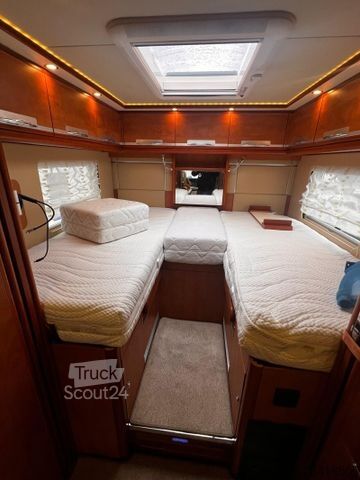 Інтегрований автокемпер CARTHAGO Liner 65 LE