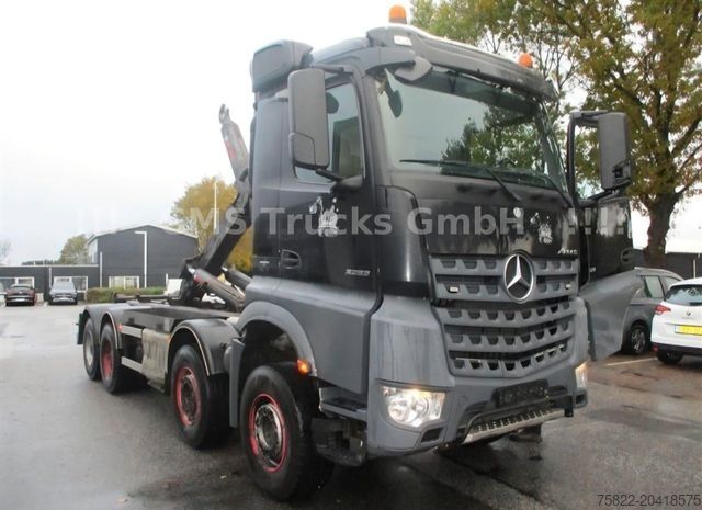 Φορτηγό γερανός roll-off MERCEDES-BENZ Arocs 3263 / 8X4 / Blatt/ Hiab XR26