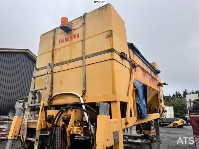 Marksprøjte Falköping CLC-427 salt spreader – needs repair