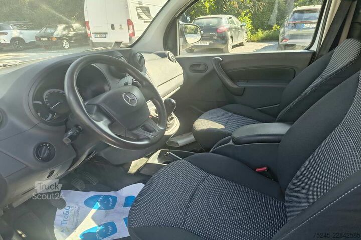 Umpikorja-auto Mercedes-Benz CITAN 109 CDI
