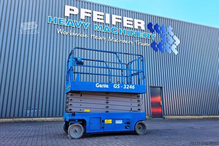 Pont élévateur à ciseaux Genie GS3246 Electric, Working Height 11.75 m, 318kg Cap