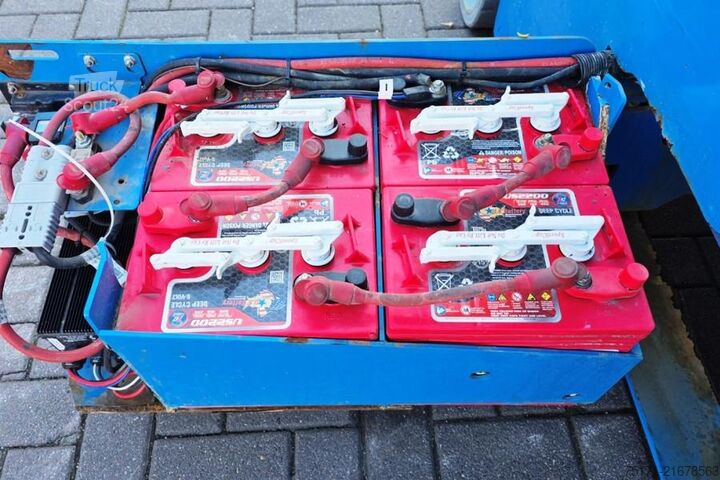 Pont élévateur à ciseaux Genie GS3246 Electric, Working Height 11.75 m, 318kg Cap