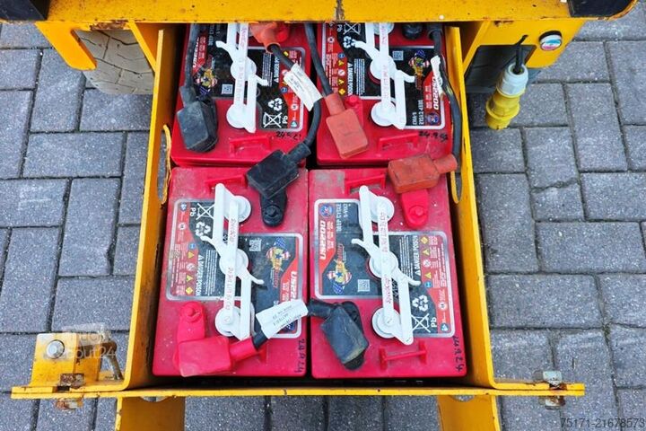 Elevador de tijera Haulotte Compact 8 Electric, 8.2m Working Height, 350kg Cap