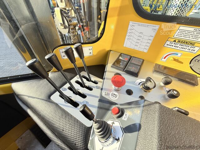 Čtyřsměrný vysokozdvižný vozík Combilift C4000 / GAS / WIDE SELECTION OF FORKLIFT