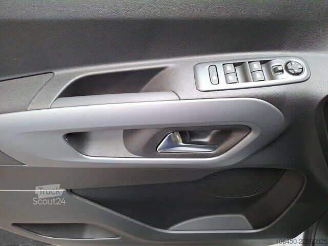 Minibús Citroën Berlingo M PLUS 1.5 D 100 +180°Kamera+LHZ+LED+