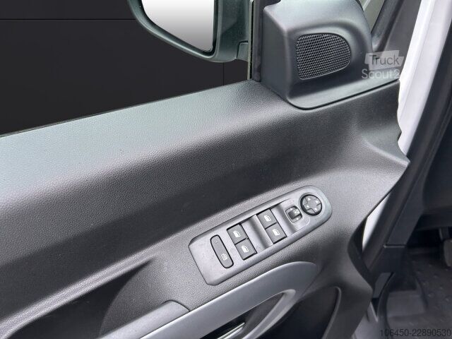 Minibús Citroën Berlingo M Plus 1.5 D 100 +180°Kamera+LHZ+LED+