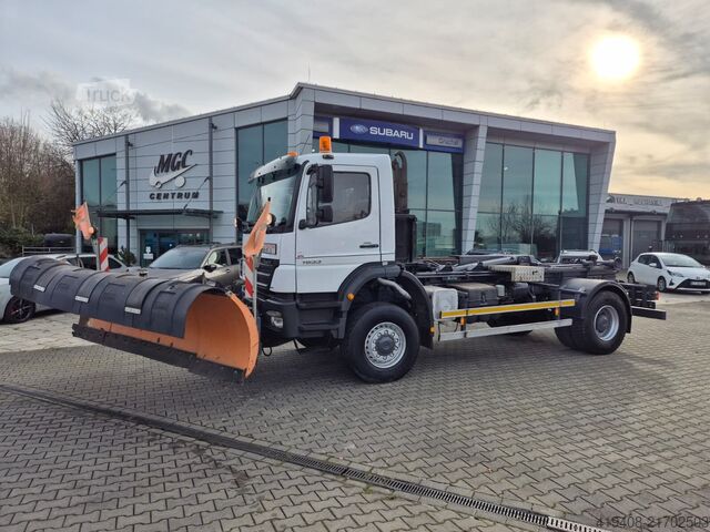 Sniega arkls Mercedes-Benz Axor 1833 4X4 / SERVICED! / SCHMIDT PLOW