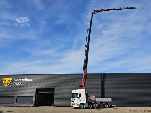 MTS standard Scania R590 V8 8x2 / HMF 9520 - JIB - WINCH / TRACTOR