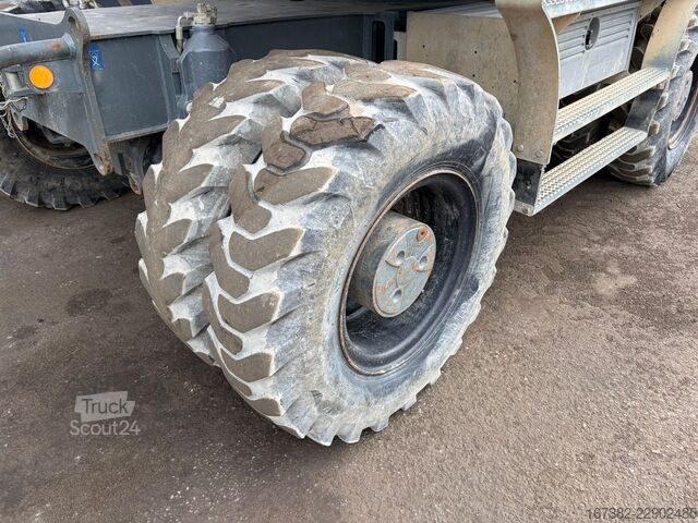  Liebherr A918