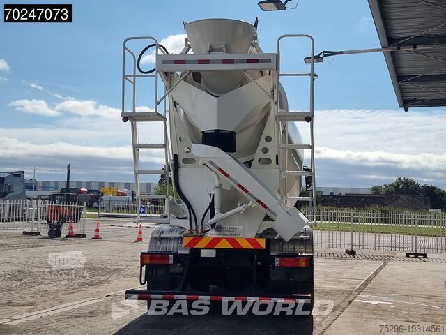 Frullatore Shacman M3000 S 8X4 8m3 Liebherr mixer Manual Big-Axle ...