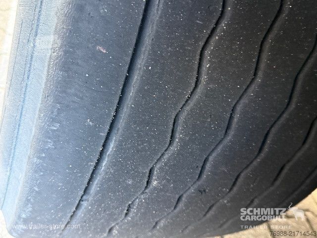 Nyitott ponyvás félpótkocsi Schmitz Cargobull Curtainsider Mega