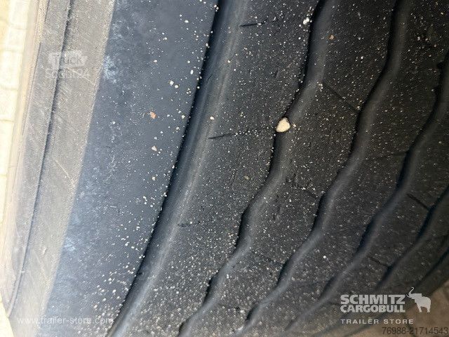 Nyitott ponyvás félpótkocsi Schmitz Cargobull Curtainsider Mega