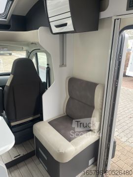 Polintegriran avtodom Forster T 745 EB Automatik * 140 PS * 3,5 t