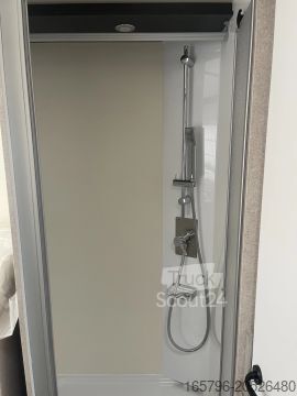 Polintegriran avtodom Forster T 745 EB Automatik * 140 PS * 3,5 t