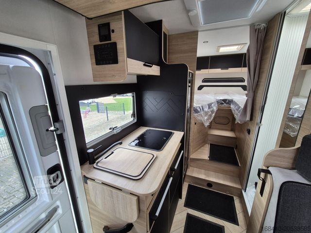 Half-integraal camper CHAUSSON Teilintegriert Titanium Line 627 Arctic/Hubbett