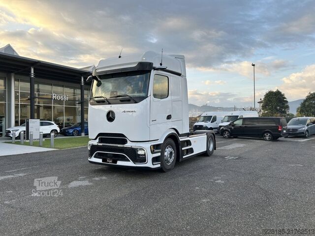 Nyergesvontató MERCEDES - VEICOLI New Actros L ProCabin 1848 LS